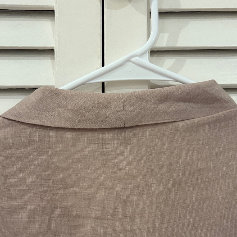 Women's Poetry Linen Button-Up Blouse - Picture 11 of 11